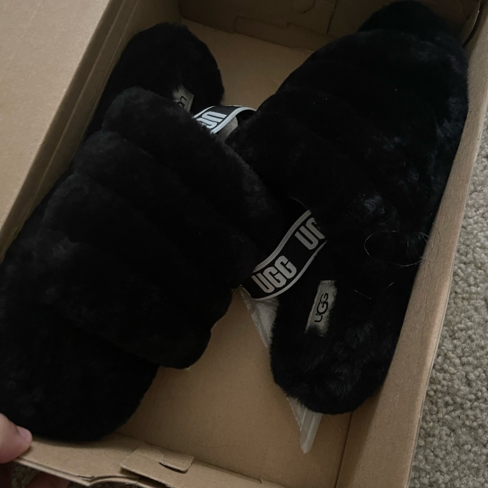 black ugg slippers